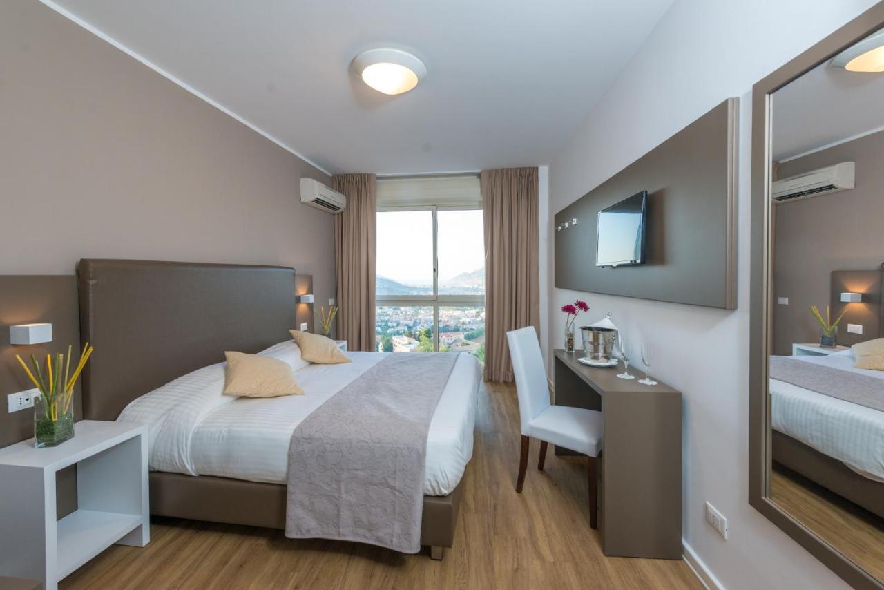 Double Room with Window and View,1216115335:JPEG